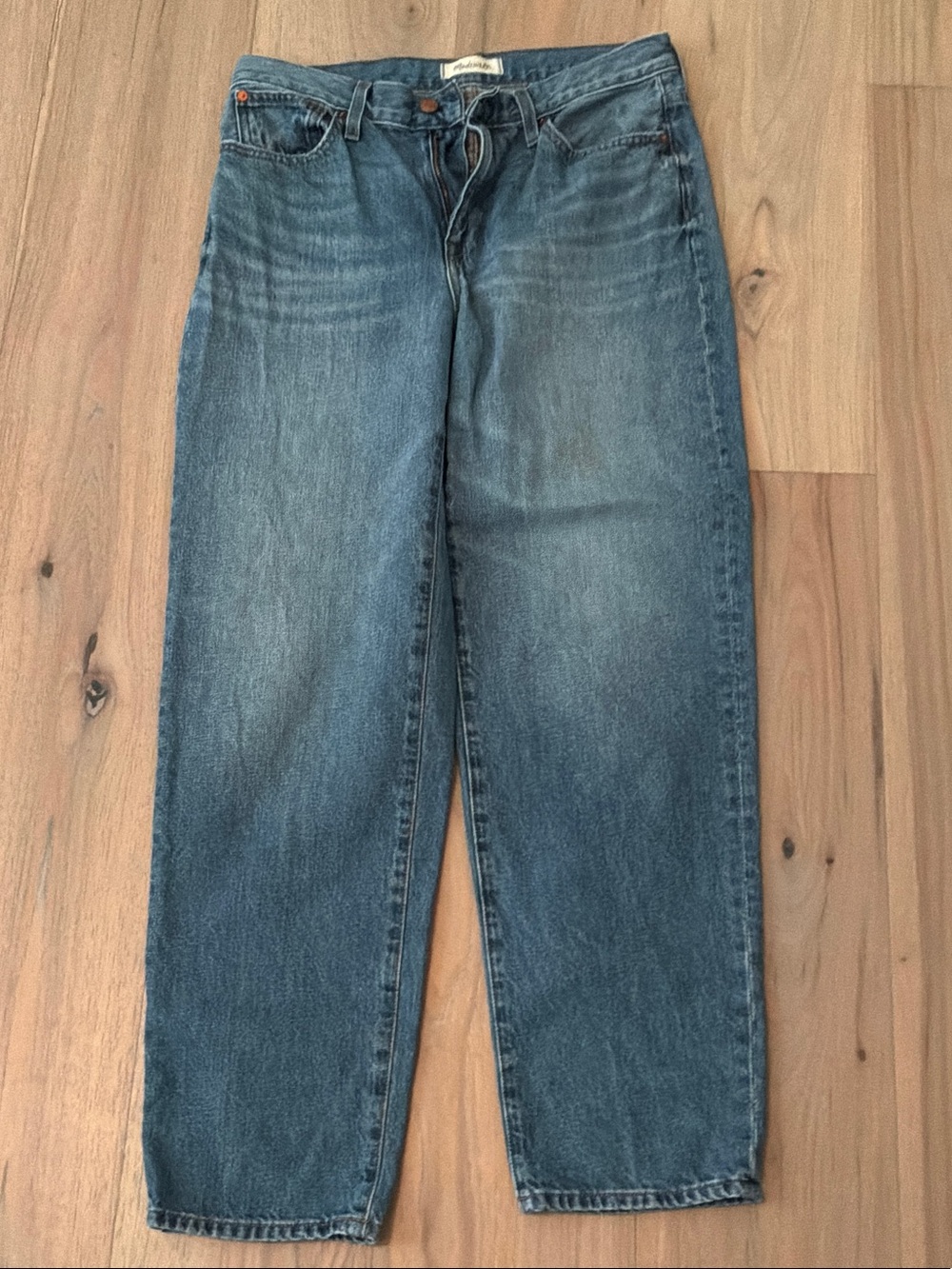 Madewell women’s Straight-Leg Blue Denim Jeans
